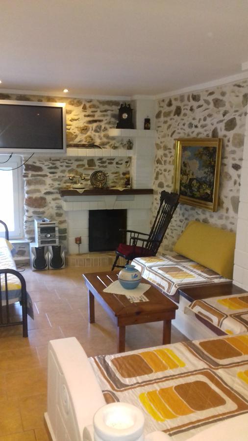 Sea&Stone Apartment Скала Сотирос Екстериор снимка